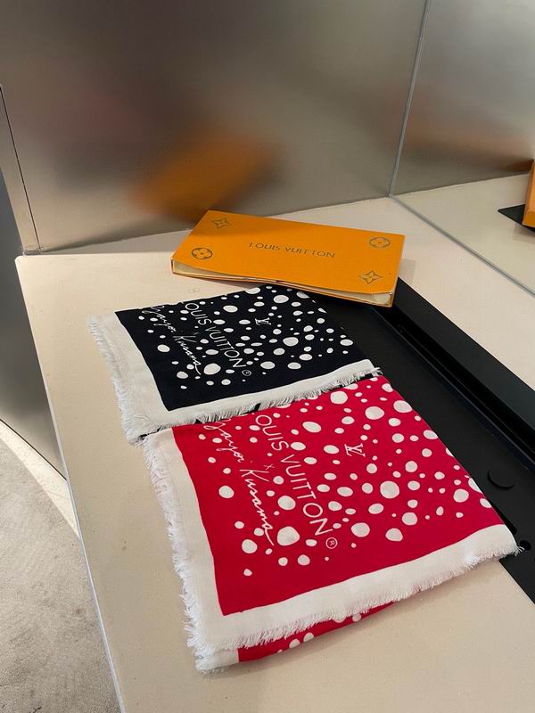 LV Scarf 140X140cm E121228